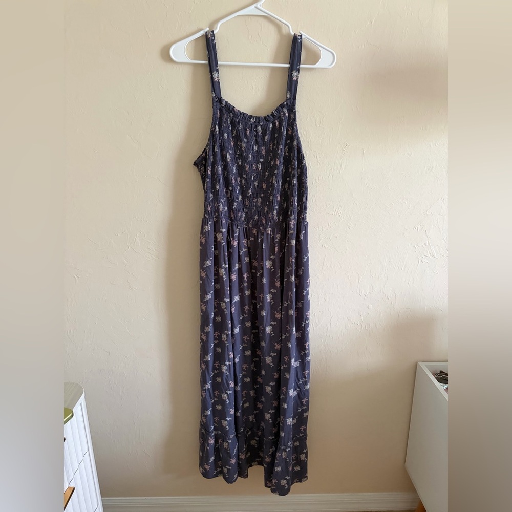 Universal Thread Navy Floral Smocked Maxi Dress